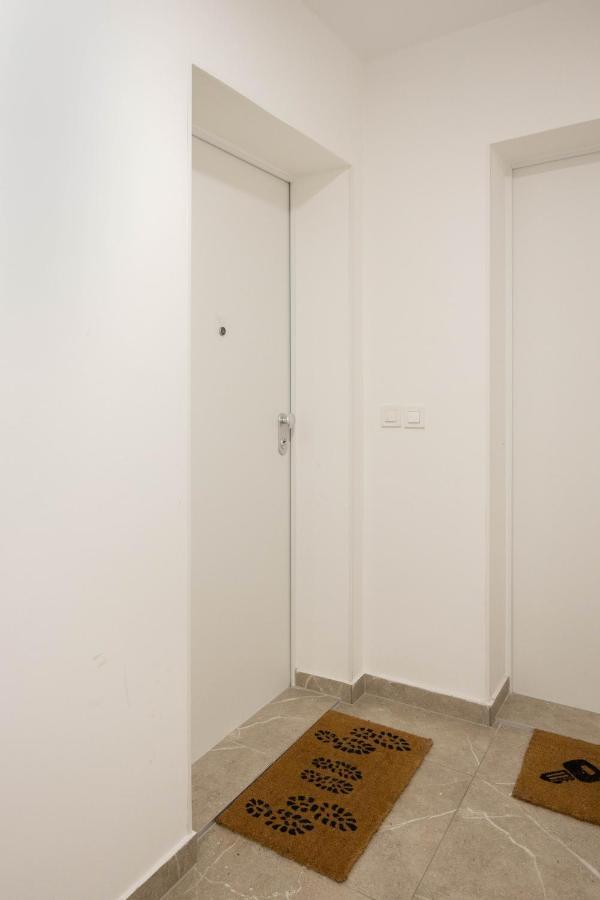 Stylish 2Bdr Apartment- Free Garage Zagreb Bagian luar foto