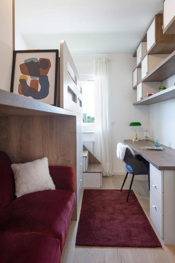 Stylish 2Bdr Apartment- Free Garage Zagreb Bagian luar foto